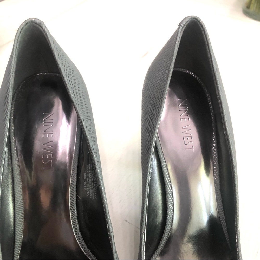 Nine West Rochao  Grey Heels Sz 9M - Picture 9 of 12
